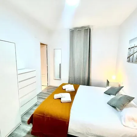 Seahomes Vacations - Centric Apt Tossa De Mar Esterno foto